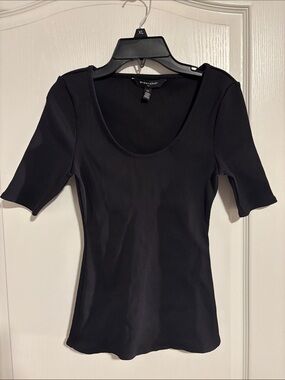 Women's Black Scoop Neck Ribbed Short Sleeve Top